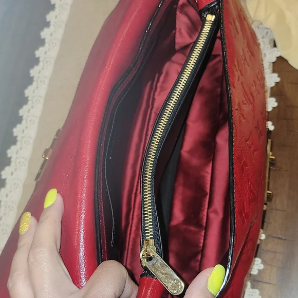 ๐SOLD๐ ๐ฆ ULTRA RARE ๐ฆ LV Maidia Rubel Red bag - Picture 12 of 16